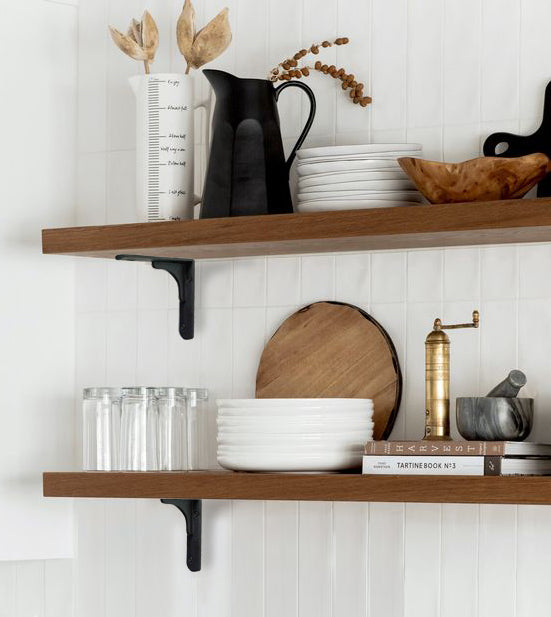 Minimal Corner Bracket, Antique Black, Medium