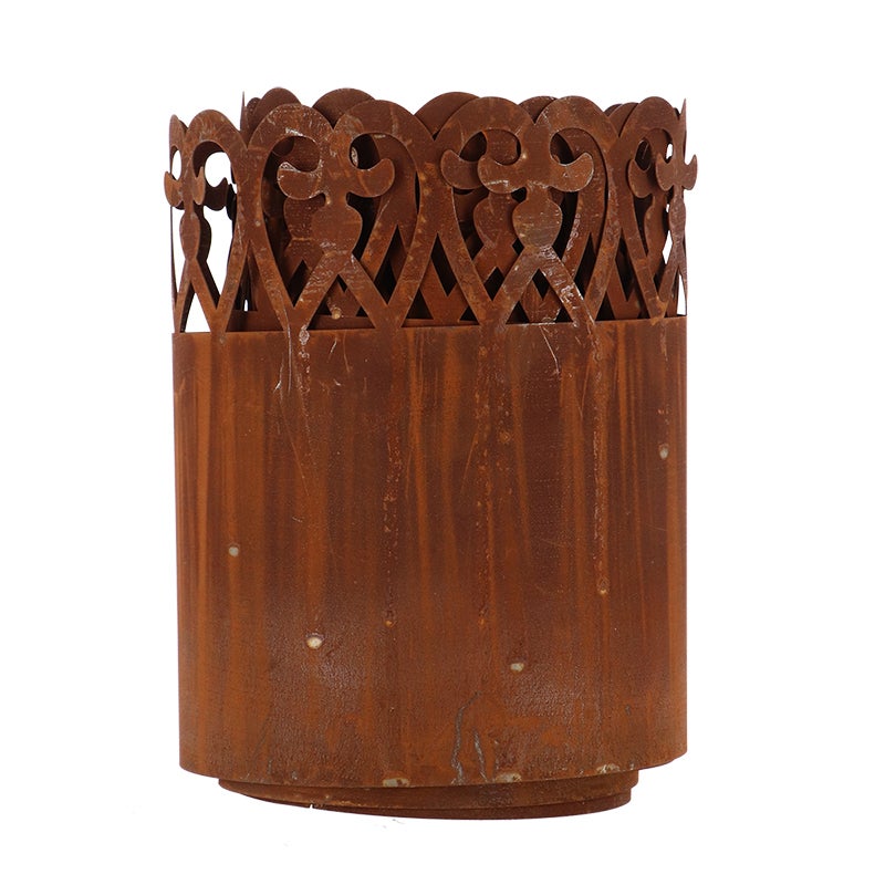 Lawn Edging Rust Curls Rolled Up