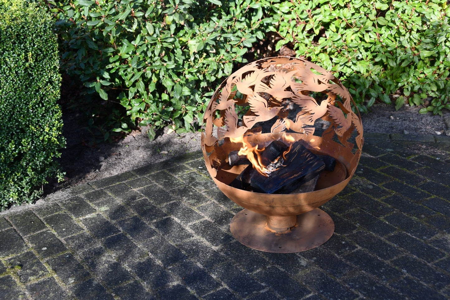 Fire Ball Laser Cut Birds Rouille, Bol à feu