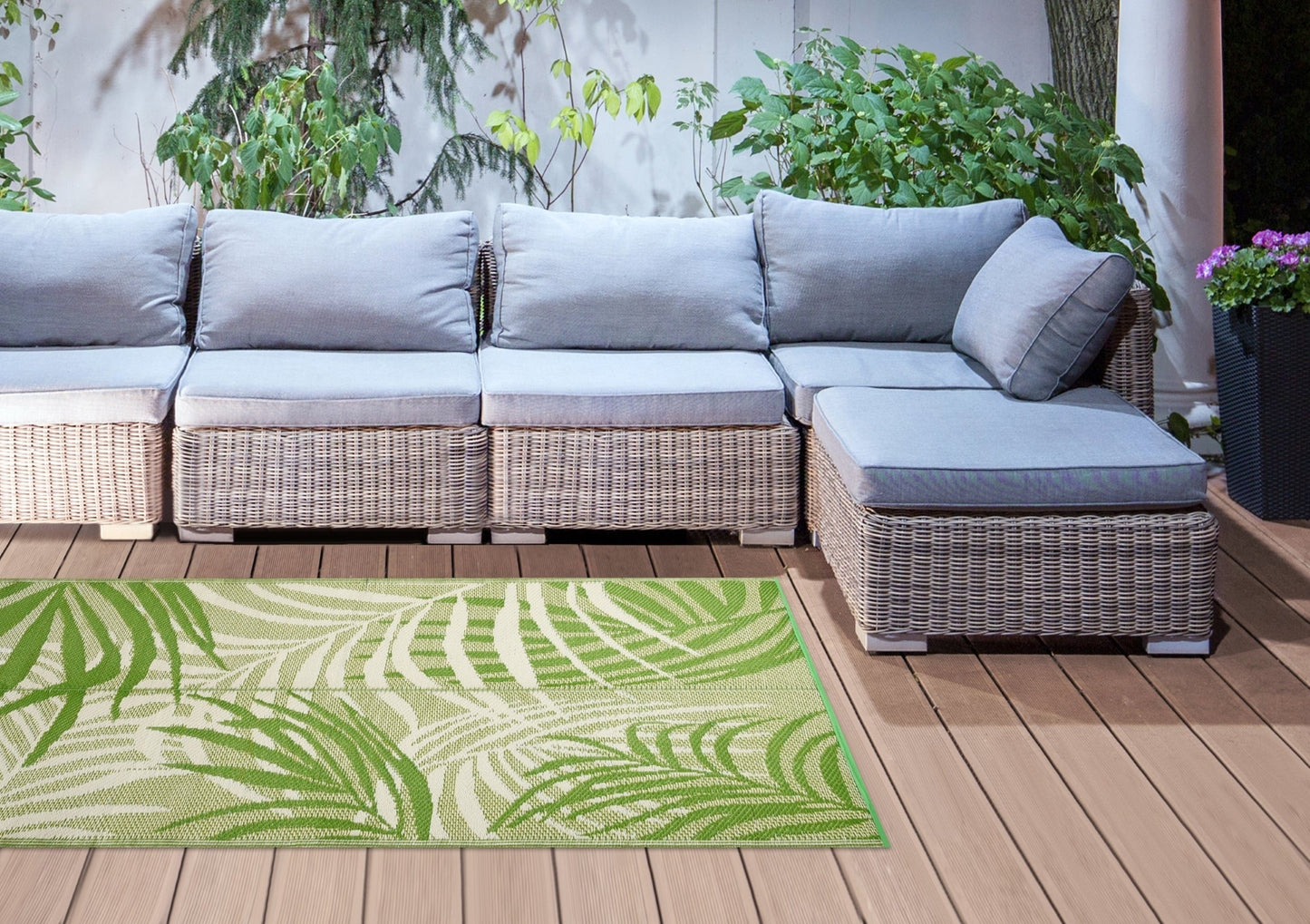 Jungle Leaves Garden Carpet