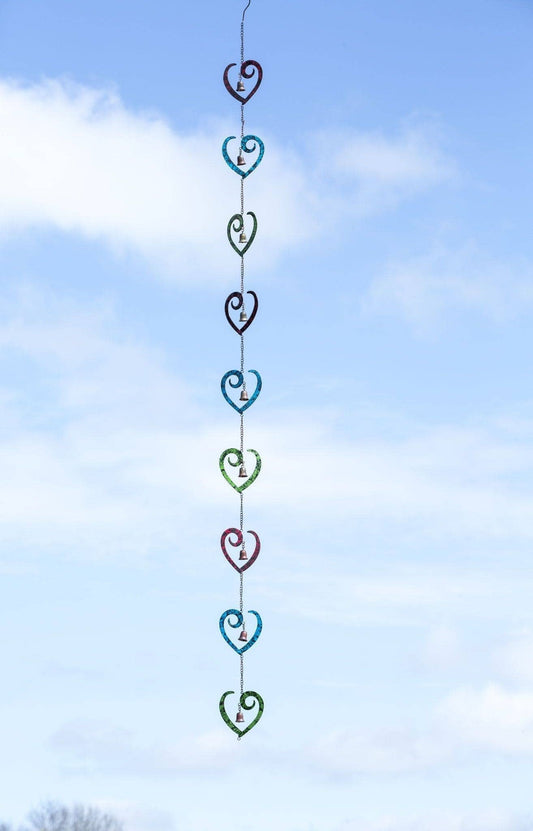 Chaîne de pluie en forme de cœur à défilement multicolore