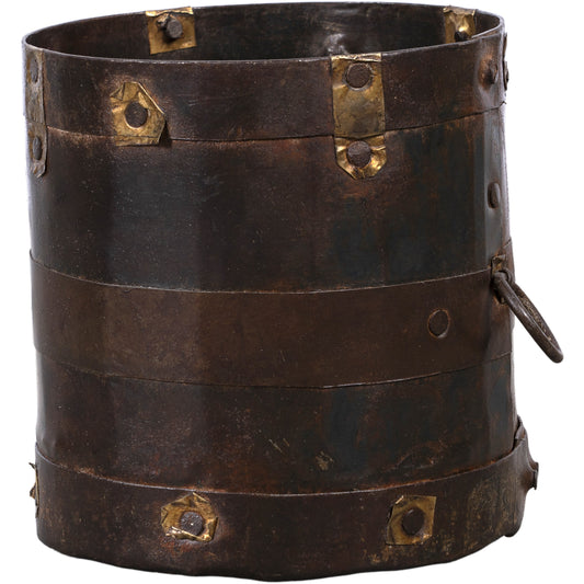 Old Canister, Medium