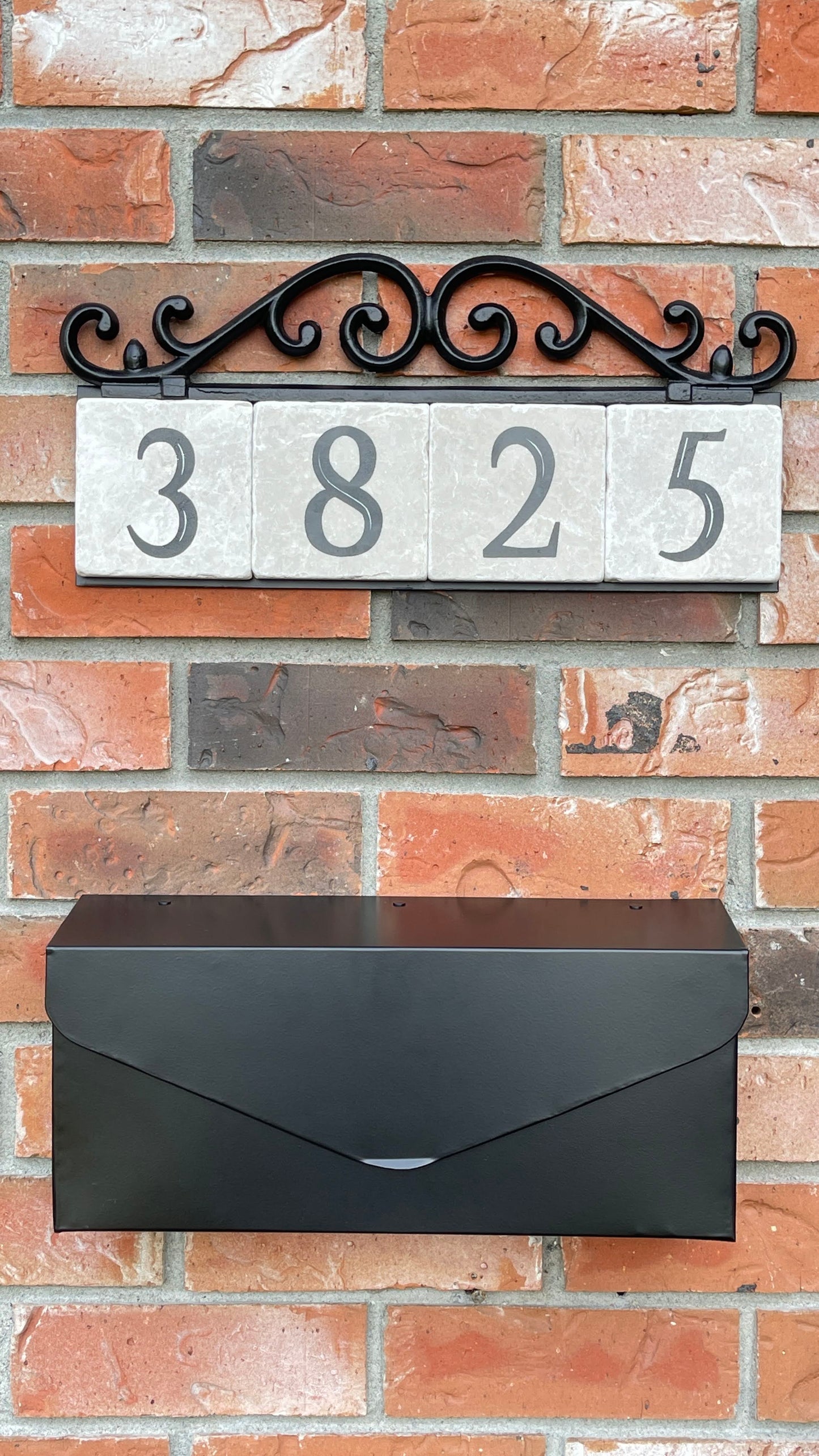 Old world bracket,4-tile, horizontal