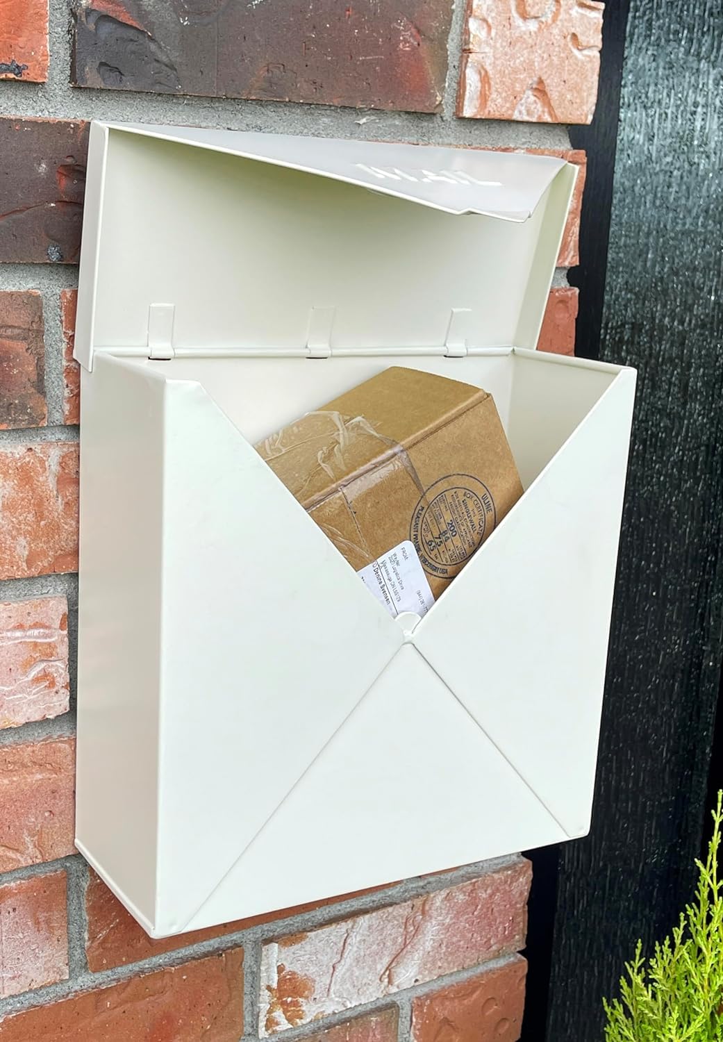 Chicago Mailbox, Off White