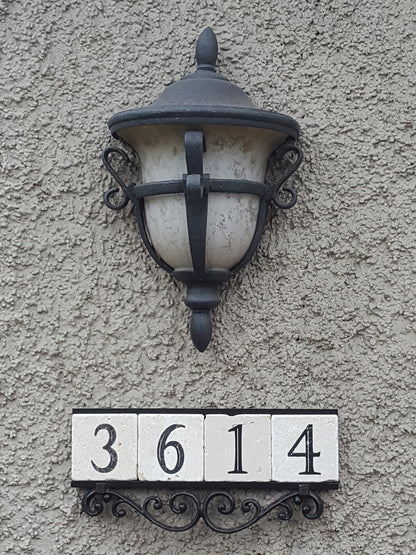Old world bracket,5-tile, horizontal