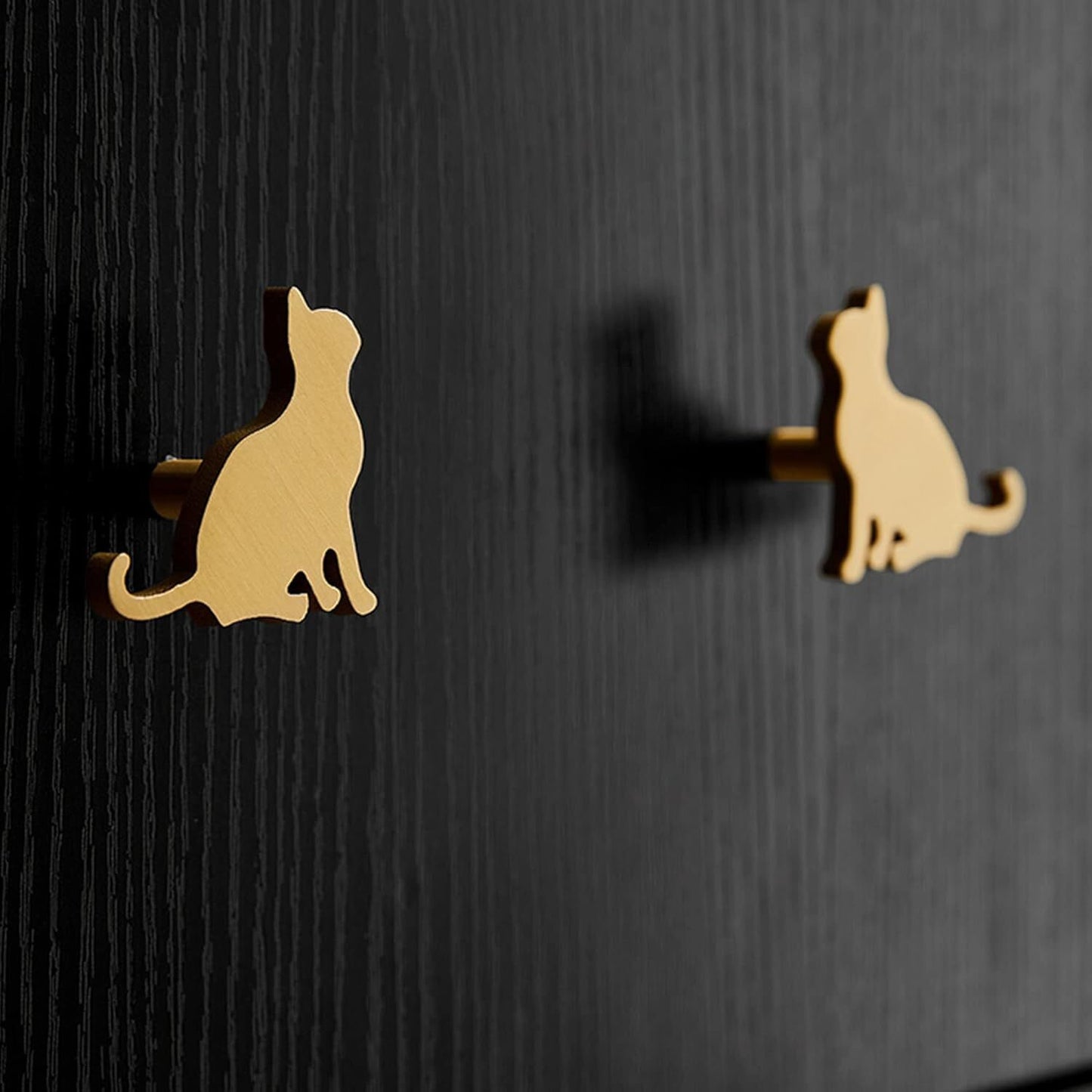 Cat Iron Knobs, Face To Left, Brass Finish