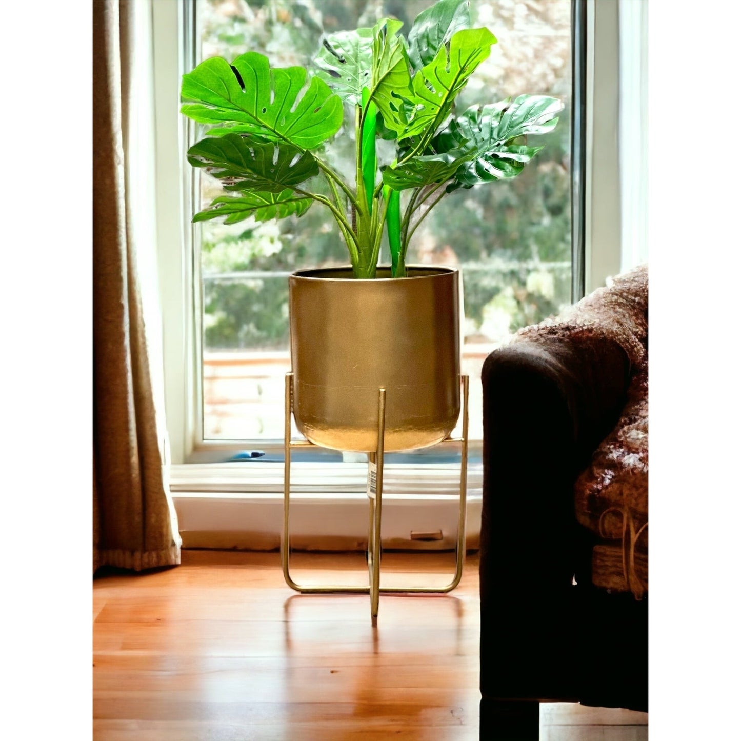 25% Off, Iron Planter Large, Gold Finish