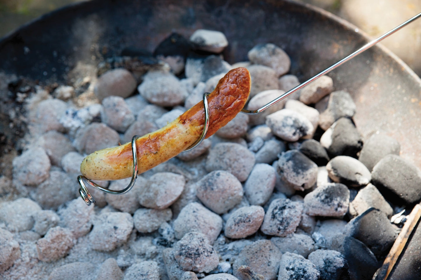 Bâton de gril à saucisse