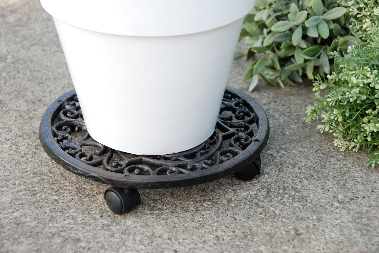 Indoor Cast Iron Round Plant Trolley L